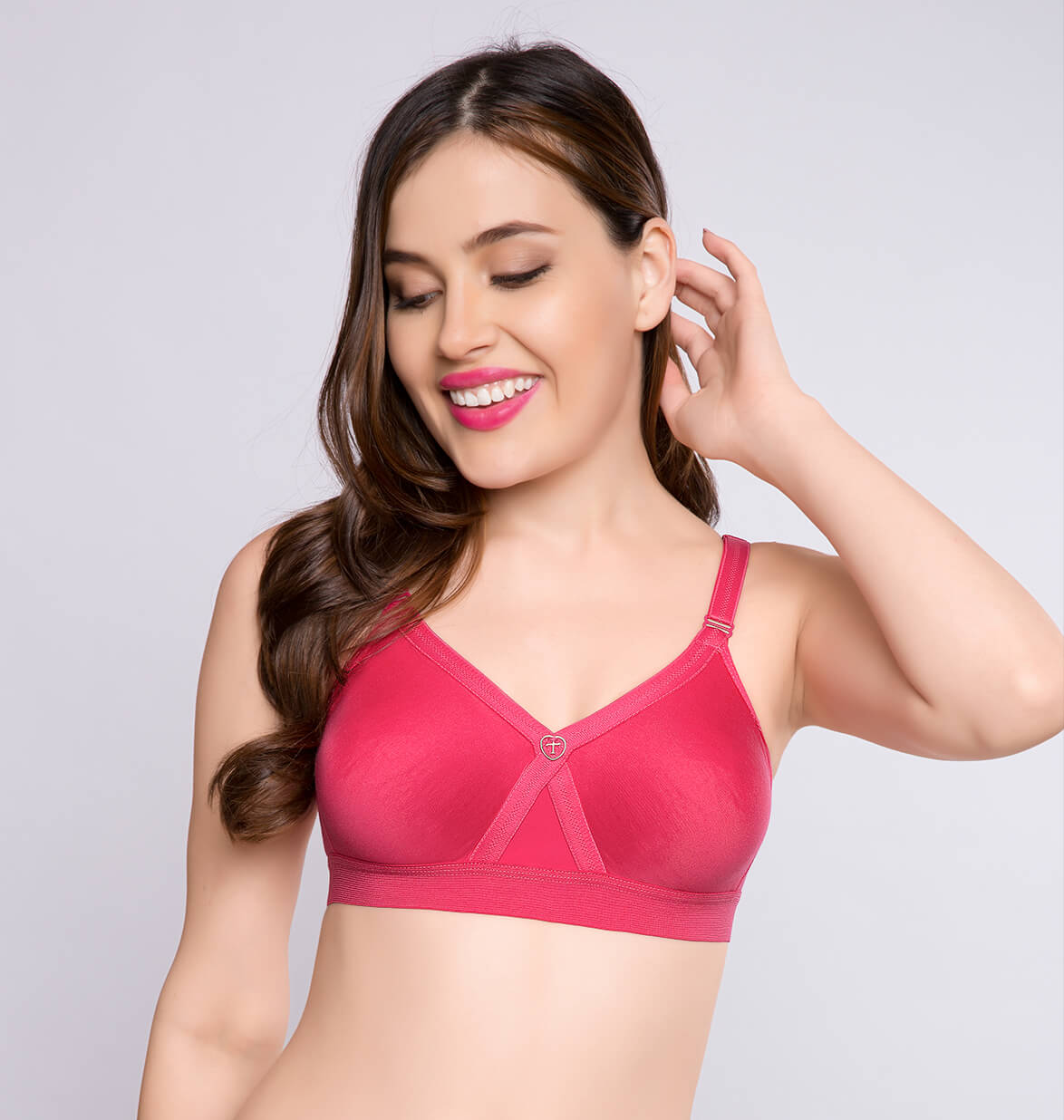Buy Trylo Alpa Stp Moulded Non-padded Double Layered T Shirt Bra, Full  Coverage Bra - Red online